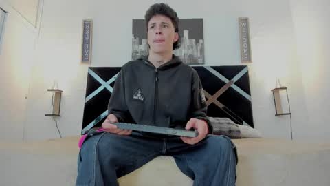 Mariano online show from November 19, 4:01 am