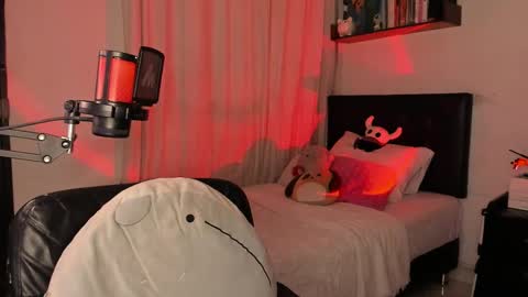 Mel  online show from September 17, 2:02 am