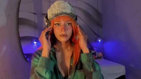 Nayuta online show from December 13, 10:15 pm