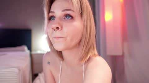 Snapshot of iamninamint chatting on January 5, 7:17 pm Nina  online show from January 5, 7:17 pm