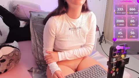 Snapshot of iamstephanie13 chatting on June 18, 2:56 am Steph - Online Again - 1 DECEMBER online show from June 18, 2:56 am