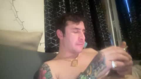 Snapshot of iamtheparty200 chatting on January 14, 7:48 am iamtheparty200 online show from January 14, 7:48 am