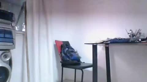 Snapshot of ian_andres_ chatting on May 12, 11:02 pm Ian-Andres online show from May 12, 11:02 pm