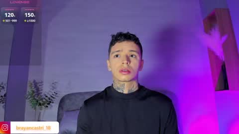 Snapshot of ian_castillo_ chatting on May 29, 11:19 am IAN CASTILLO online show from May 29, 11:19 am