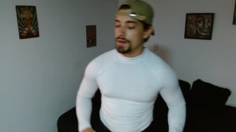 Ian Davis online show from November 7, 3:28 am