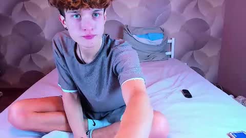 Snapshot of ian_flor chatting on December 3, 5:55 pm Ian Flor online show from December 3, 5:55 pm