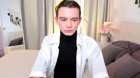 ian online show from March 16, 5:35 am