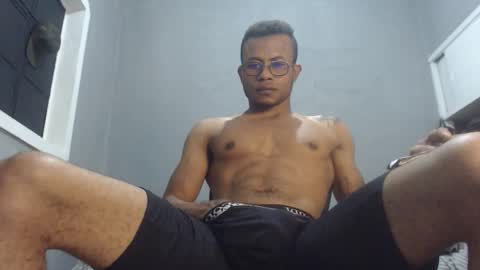 ian_tuner online show from December 17, 11:59 pm