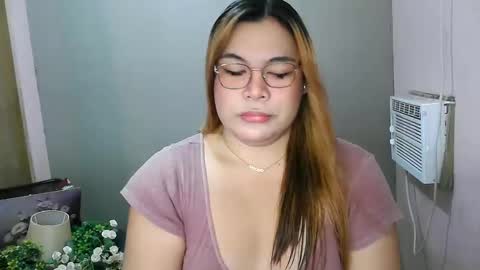 iana online show from February 7, 8:22 am