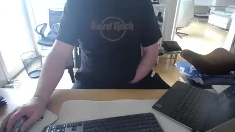 Snapshot of iandy12 chatting on February 24, 7:33 am iandy12 online show from February 24, 7:33 am