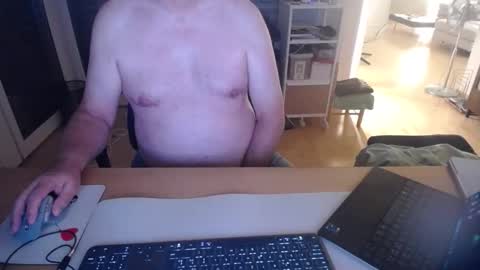 Snapshot of iandy12 chatting on September 8, 9:36 pm iandy12 online show from September 8, 9:36 pm