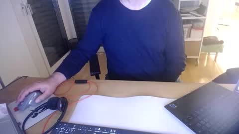 Snapshot of iandy12 chatting on November 24, 10:53 pm iandy12 online show from November 24, 10:53 pm