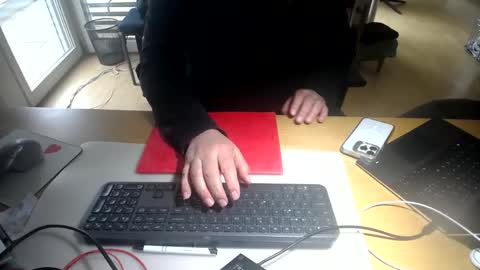 Snapshot of iandy12 chatting on February 3, 1:05 pm iandy12 online show from February 3, 1:05 pm