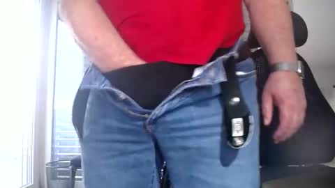 Snapshot of iandy12 chatting on February 4, 4:13 pm iandy12 online show from February 4, 4:13 pm