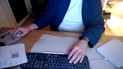 Snapshot of iandy12 chatting on February 7, 8:45 pm iandy12 online show from February 7, 8:45 pm