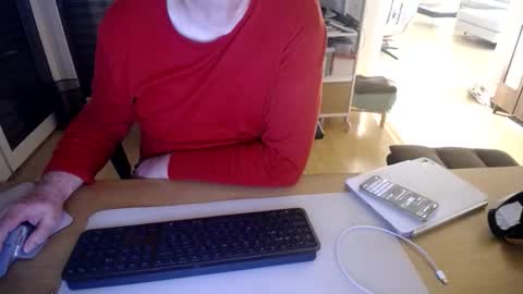 Snapshot of iandy12 chatting on February 22, 10:41 pm iandy12 online show from February 22, 10:41 pm