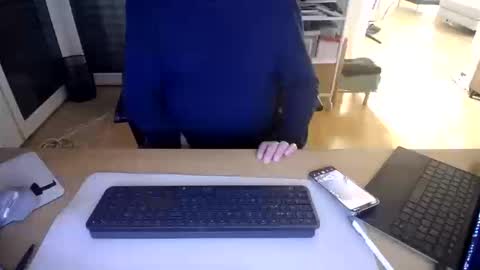 Snapshot of iandy12 chatting on March 10, 10:48 pm iandy12 online show from March 10, 10:48 pm