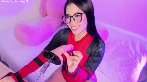 Snapshot of ibbiebennett_1 chatting on July 15, 1:44 am Ibbie Bennett online show from July 15, 1:44 am