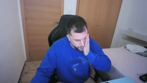 Snapshot of iberian_macho chatting on November 16, 12:11 pm iberian_macho online show from November 16, 12:11 pm