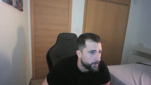 Snapshot of iberian_macho chatting on November 28, 3:58 pm iberian_macho online show from November 28, 3:58 pm