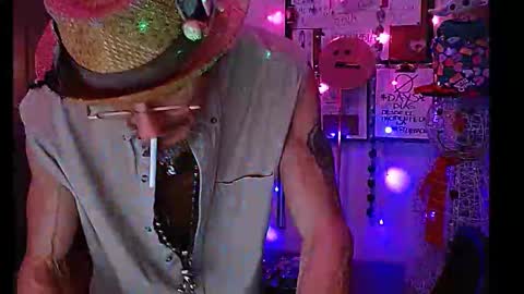 Snapshot of ibpms247 chatting on December 28, 8:48 am PMS online show from December 28, 8:48 am