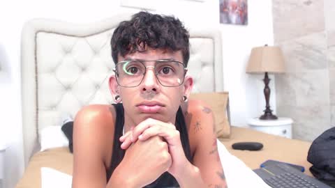 ibratxandy online show from April 1, 1:41 pm