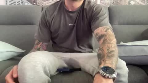 ic987 online show from December 1, 3:11 am