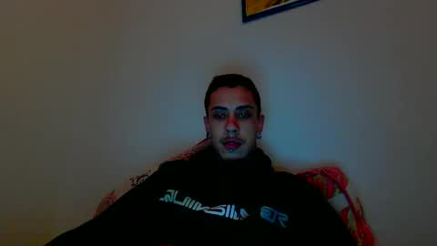 Snapshot of icaro0223 chatting on October 7, 12:02 pm icaro0223 online show from October 7, 12:02 pm