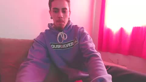 Snapshot of icaro0223 chatting on October 29, 3:36 pm icaro0223 online show from October 29, 3:36 pm