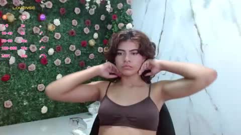 ice_199 online show from November 22, 2:10 am