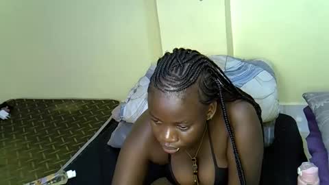 Snapshot of ice_girly chatting on December 4, 7:00 pm ice_girly online show from December 4, 7:00 pm