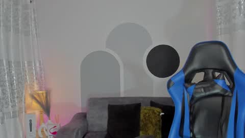 ice online show from January 15, 11:00 am