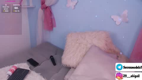 Snapshot of ice_y_abigail chatting on February 25, 3:49 pm ice_y_abigail online show from February 25, 3:49 pm