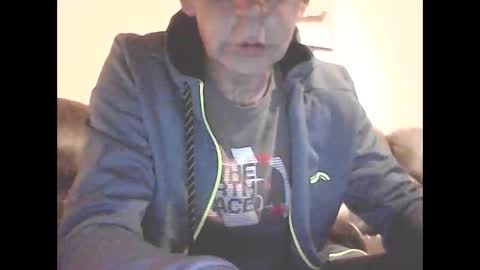 Snapshot of icemandude chatting on June 6, 9:30 pm icemandude online show from June 6, 9:30 pm