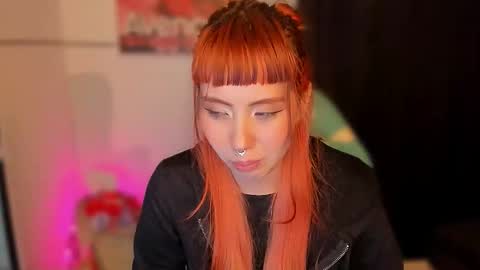Snapshot of ichika__oto chatting on February 12, 1:22 am Natalia online show from February 12, 1:22 am