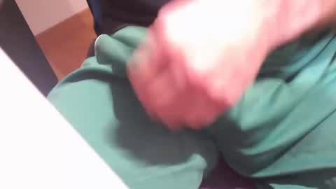 icky_thumps online show from February 14, 8:37 pm