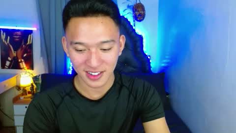 Mateo online show from December 13, 7:53 pm