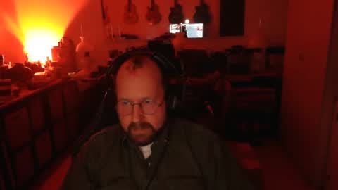 icum4ladies2021 online show from November 4, 12:43 am