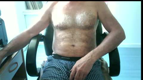 Snapshot of icumalot4you chatting on June 22, 7:38 am icumalot4you online show from June 22, 7:38 am