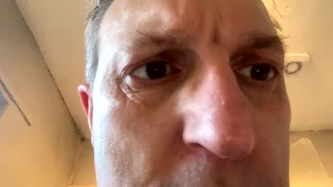 Snapshot of icums4u chatting on February 27, 3:15 pm icums4u online show from February 27, 3:15 pm