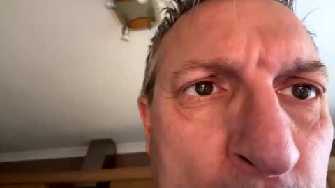 Snapshot of icums4u chatting on September 27, 7:35 am icums4u online show from September 27, 7:35 am