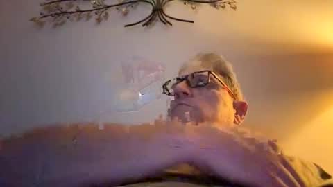 Snapshot of icums4u chatting on September 28, 9:09 pm icums4u online show from September 28, 9:09 pm