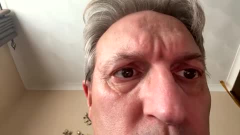 Snapshot of icums4u chatting on October 27, 3:27 pm icums4u online show from October 27, 3:27 pm