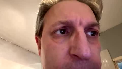 icums4u online show from February 19, 6:37 pm