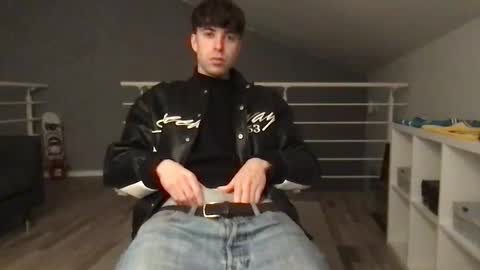 Snapshot of icyninesix chatting on December 26, 10:20 pm icyninesix online show from December 26, 10:20 pm