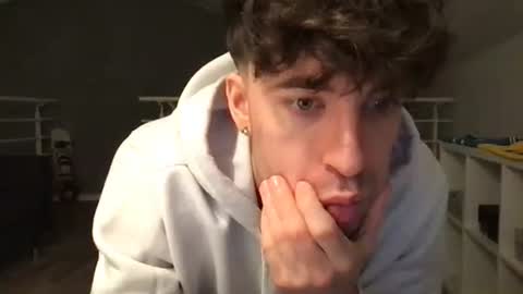 Snapshot of icyninesix chatting on January 9, 10:41 pm icyninesix online show from January 9, 10:41 pm