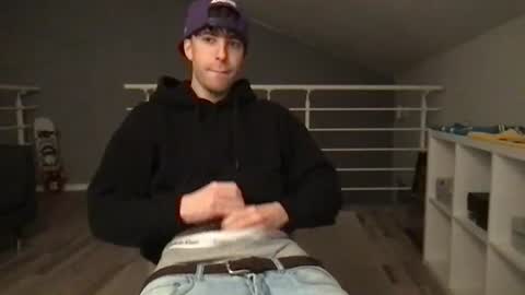 Snapshot of icyninesix chatting on January 26, 6:58 pm icyninesix online show from January 26, 6:58 pm