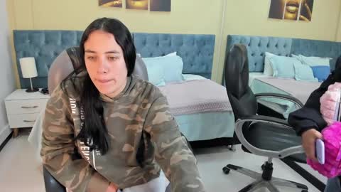 Icy online show from February 1, 11:32 am