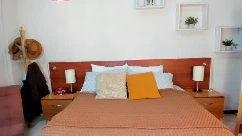 Icy online show from October 1, 10:21 am