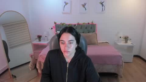 Icy online show from July 24, 11:30 am
